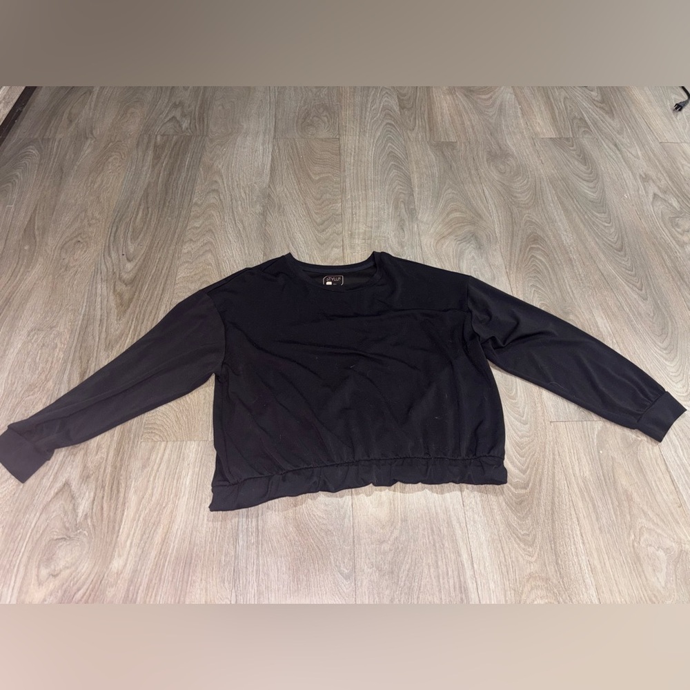 STYLUS Black Ruffle Hem Sweatshirt